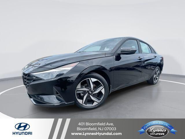 2023 Hyundai ELANTRA SEL — photo 1 of 13