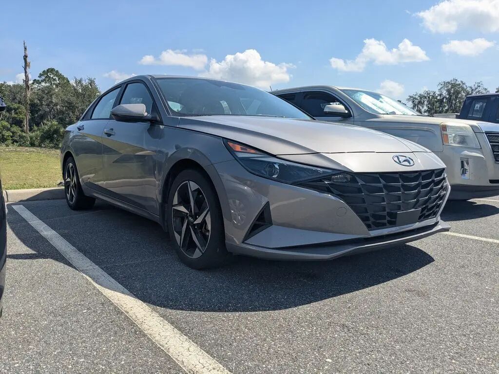 2023 Hyundai ELANTRA SEL — photo 1 of 29