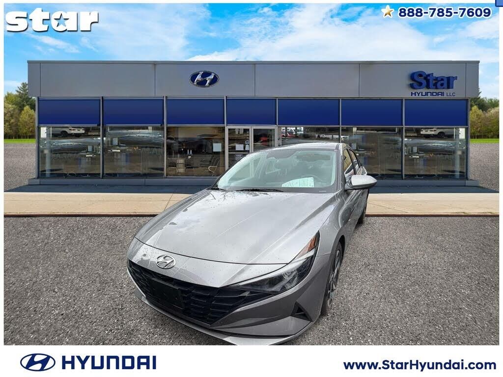 2023 Hyundai ELANTRA SEL — photo 1 of 1