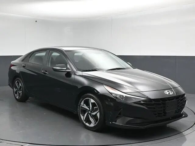 2023 Hyundai ELANTRA SEL — photo 1 of 13