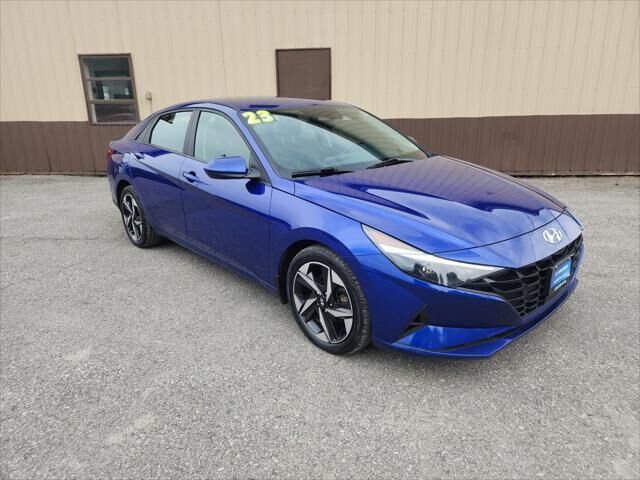 2023 Hyundai ELANTRA SEL — photo 1 of 13