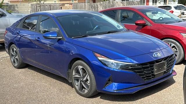 2023 Hyundai ELANTRA SEL — photo 1 of 6