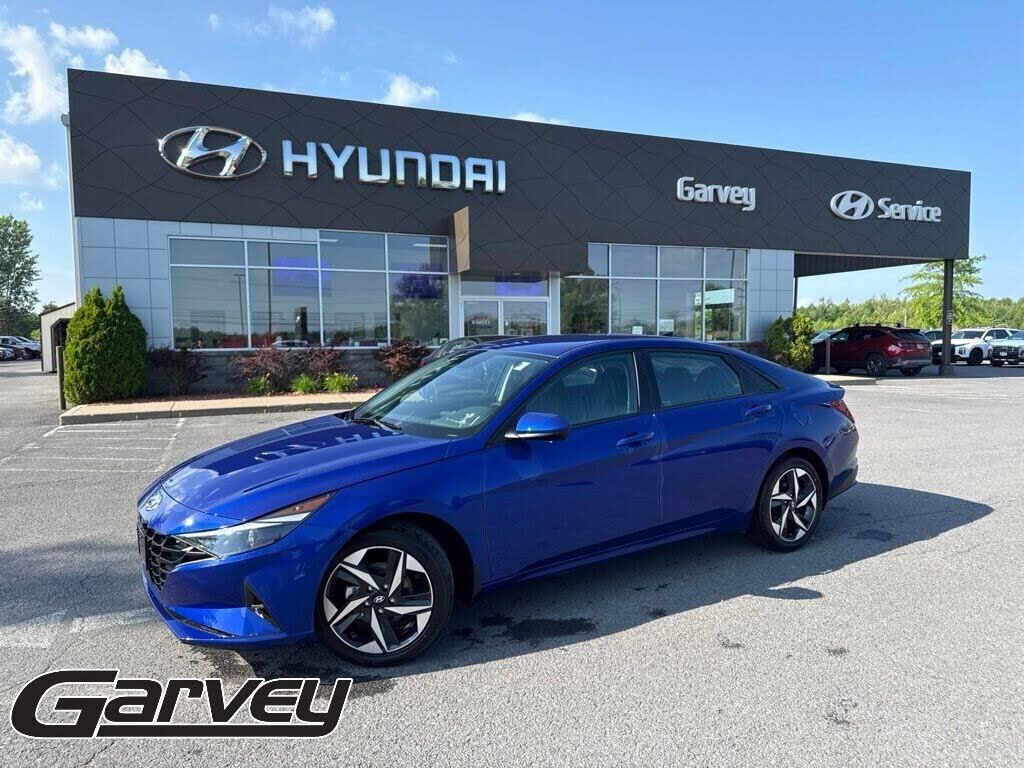 2023 Hyundai ELANTRA SEL — photo 1 of 15