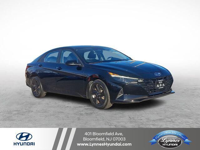 2022 Hyundai ELANTRA SEL — photo 1 of 13