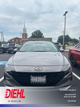 2023 Hyundai ELANTRA SEL — photo 1 of 10