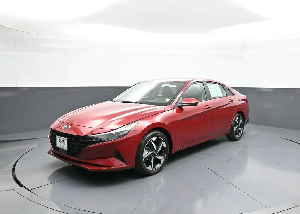 2023 Hyundai ELANTRA SEL — photo 1 of 12