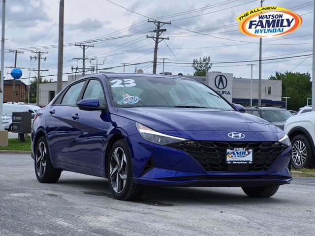 2023 Hyundai Elantra SEL — photo 1 of 1