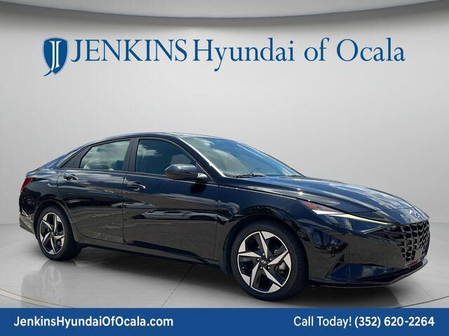 2023 Hyundai ELANTRA SEL — photo 1 of 13