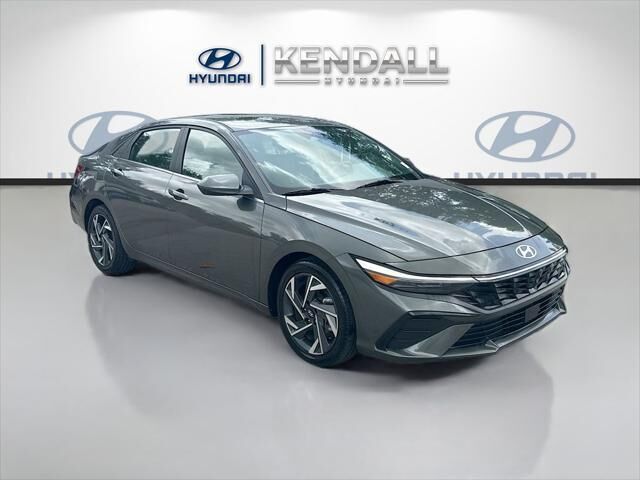 2024 Hyundai ELANTRA SEL — photo 1 of 26