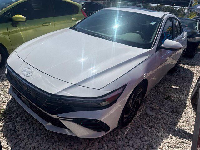 2024 Hyundai ELANTRA SEL — photo 1 of 13