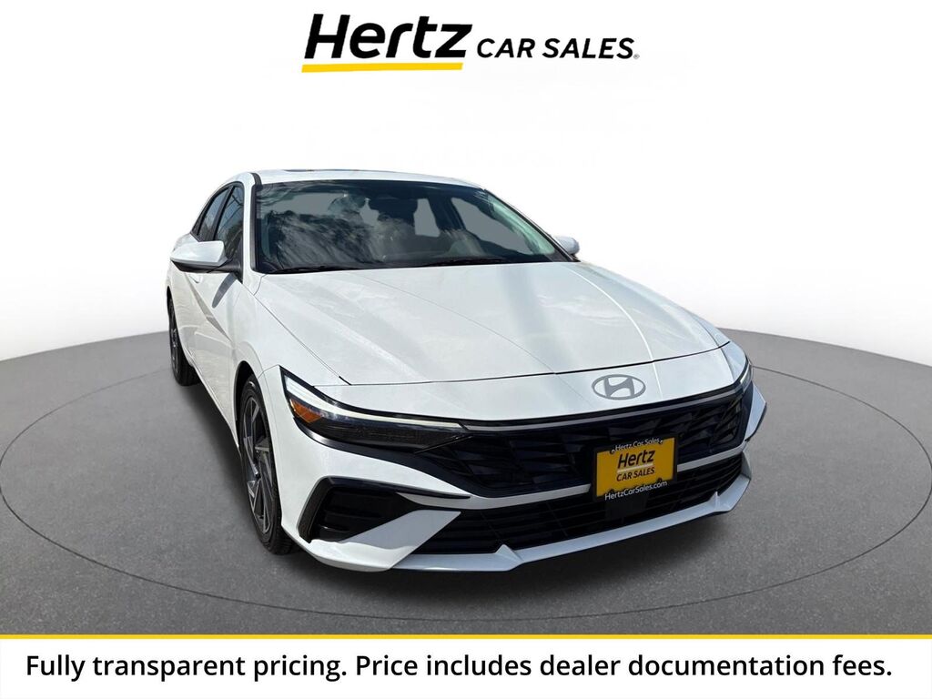 2025 Hyundai Elantra SEL Convenience — photo 1 of 13