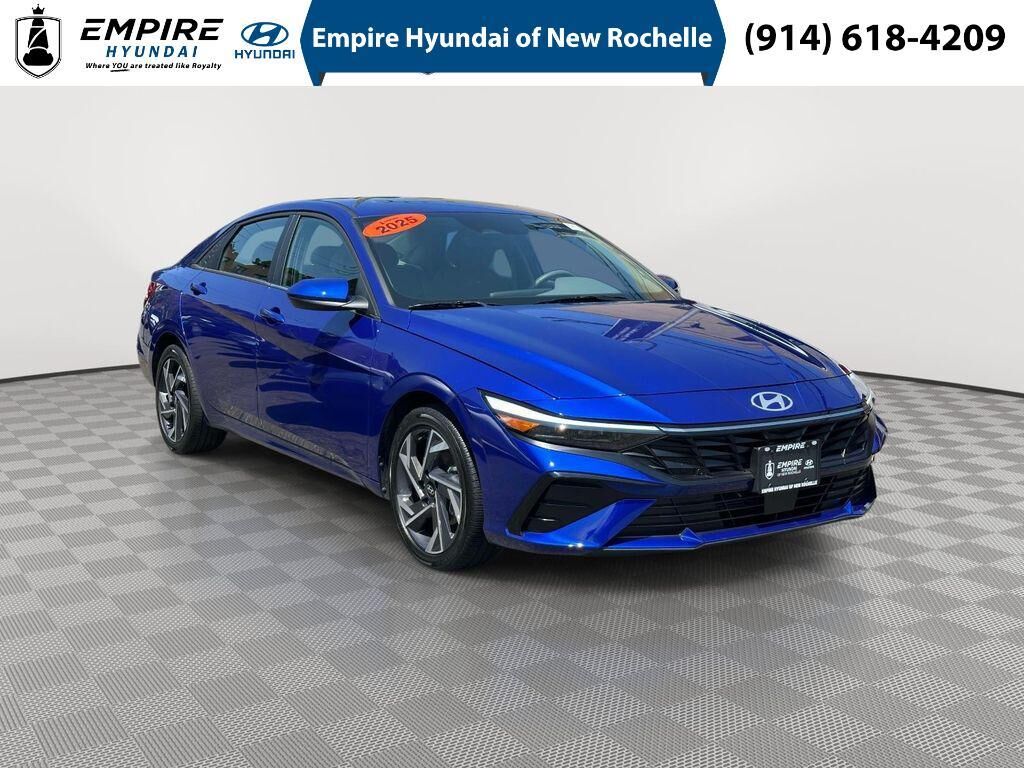 2025 Hyundai ELANTRA SEL Convenience — photo 1 of 26