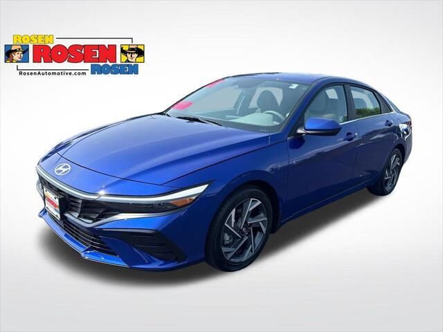 2024 Hyundai ELANTRA SEL — photo 1 of 13