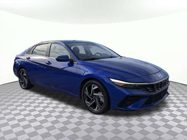 2025 Hyundai ELANTRA SEL Convenience — photo 1 of 39