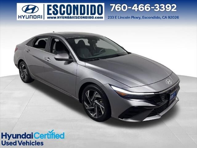 2025 Hyundai ELANTRA SEL Convenience — photo 1 of 13