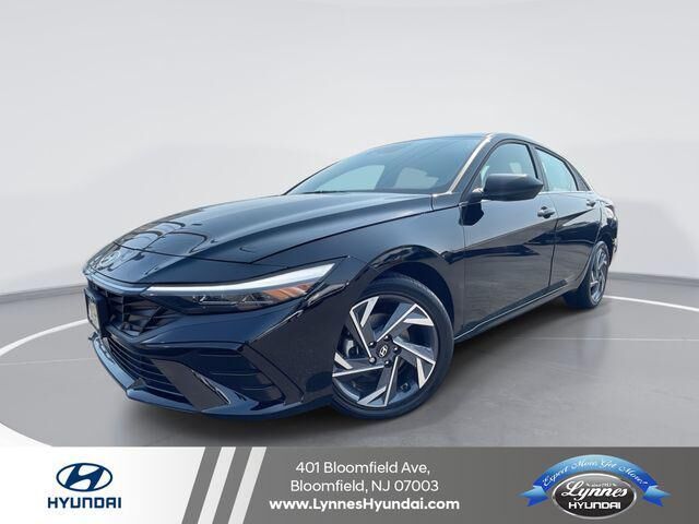 2025 Hyundai ELANTRA SEL Convenience — photo 1 of 13