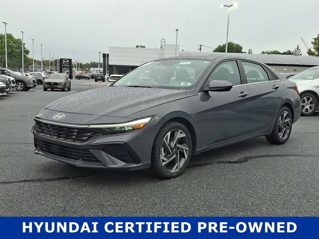 2024 Hyundai ELANTRA SEL — photo 1 of 13