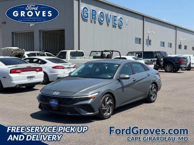 2024 Hyundai ELANTRA SEL — photo 1 of 13