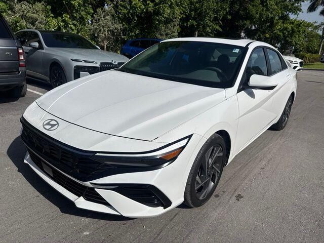 2024 Hyundai ELANTRA SEL — photo 1 of 13