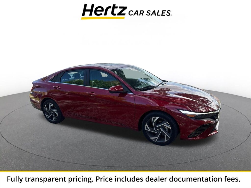 2025 Hyundai Elantra SEL Convenience — photo 1 of 3