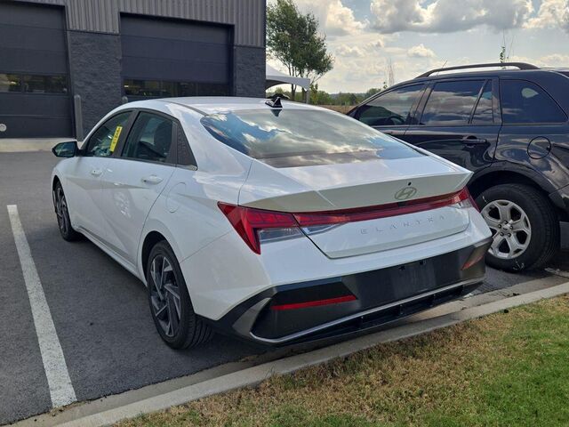 2025 Hyundai ELANTRA SEL Convenience