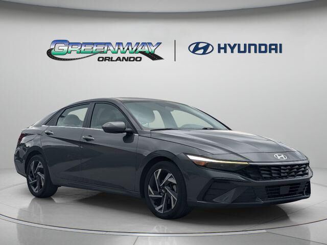 2024 Hyundai ELANTRA SEL — photo 1 of 26