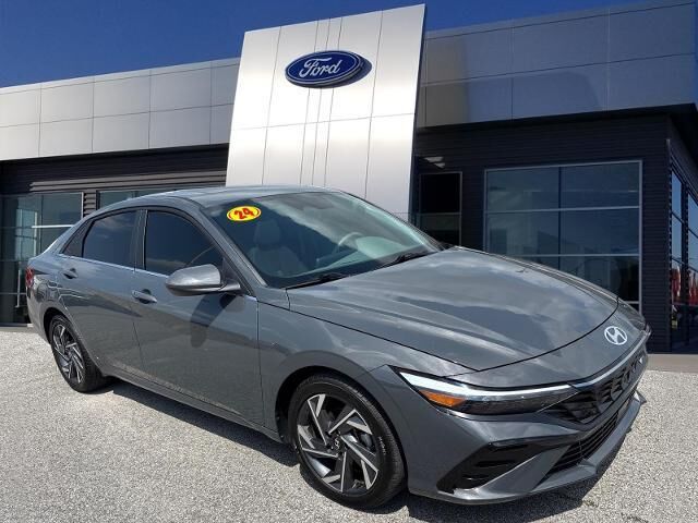 2024 Hyundai ELANTRA SEL — photo 1 of 12