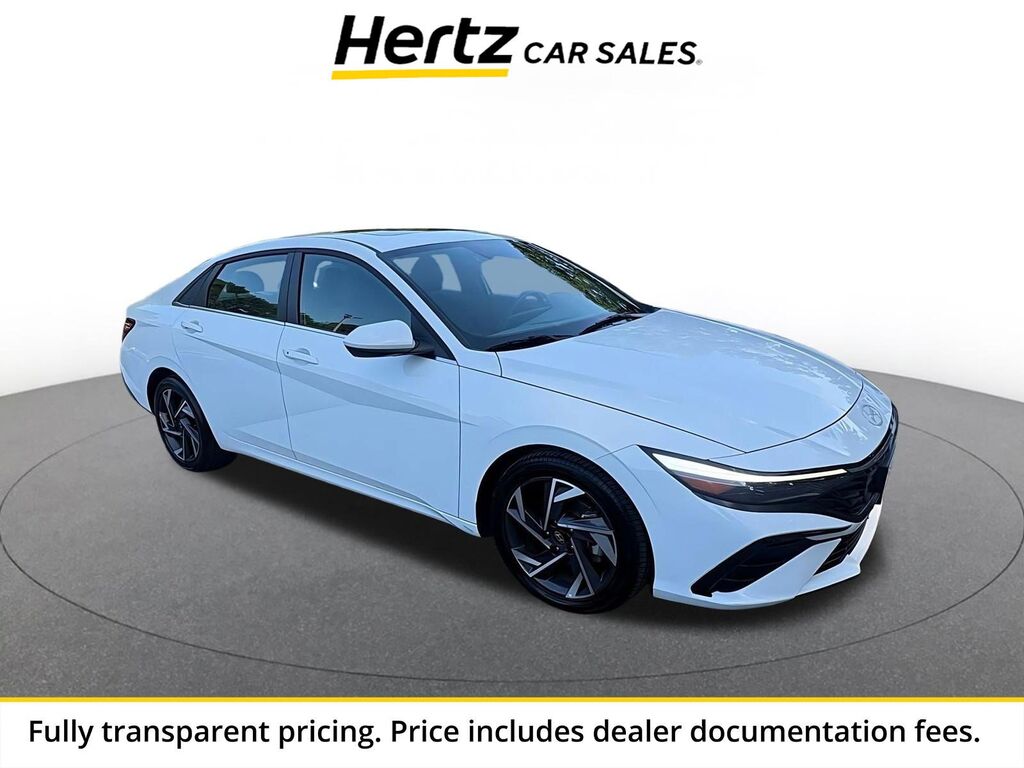 2025 Hyundai Elantra SEL Convenience — photo 1 of 2