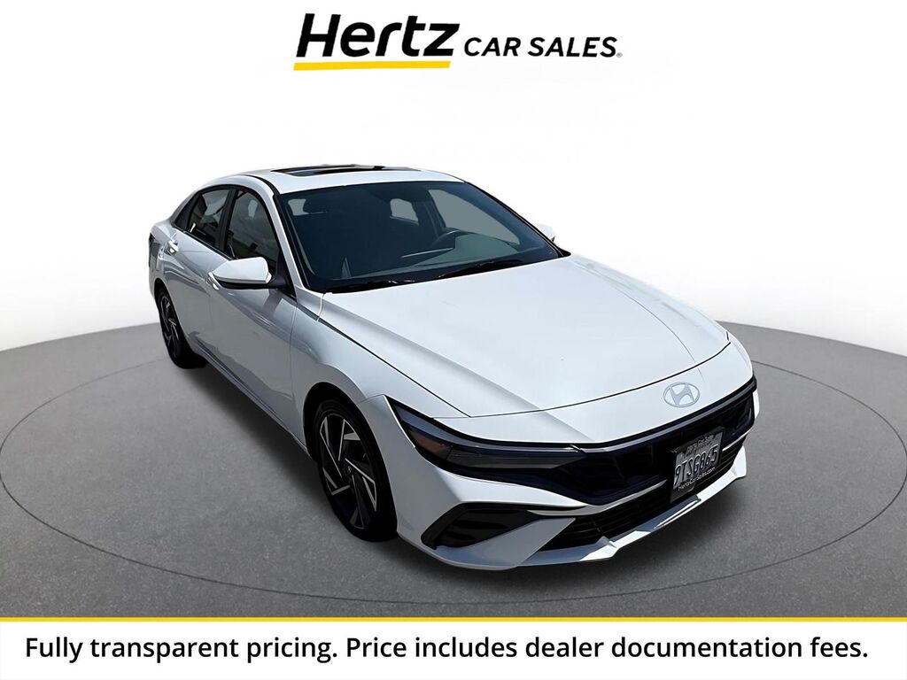 2025 Hyundai Elantra SEL Convenience — photo 1 of 14