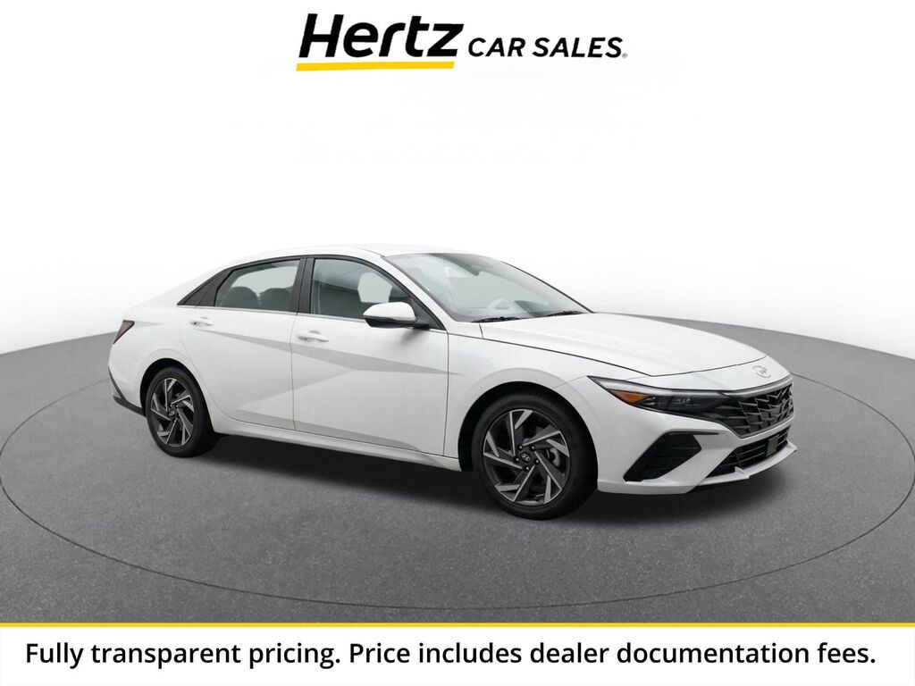 2025 Hyundai Elantra SEL Convenience — photo 1 of 11
