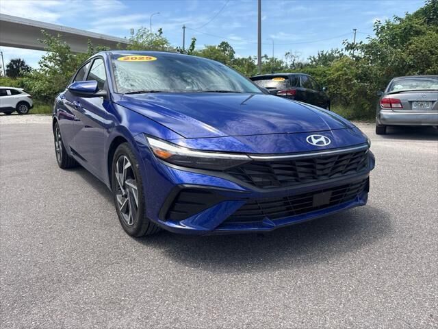 2025 Hyundai ELANTRA SEL Convenience