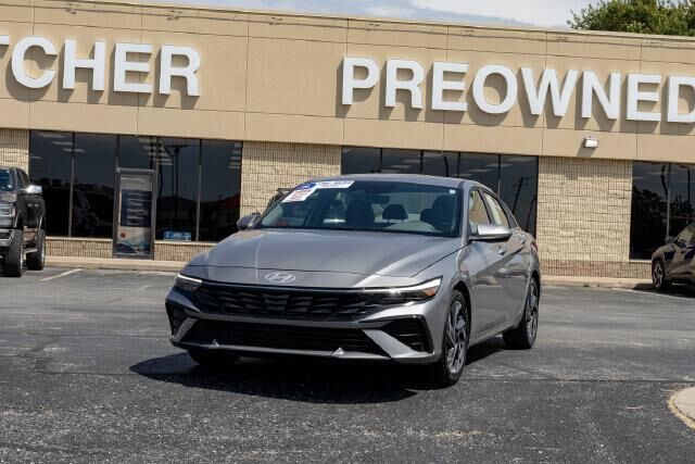 2025 Hyundai ELANTRA SEL Convenience