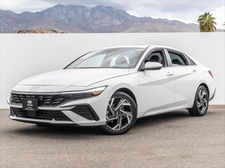 2025 Hyundai ELANTRA SEL Convenience — photo 1 of 13