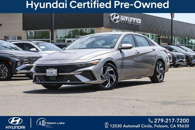 2025 Hyundai ELANTRA SEL Convenience — photo 1 of 35