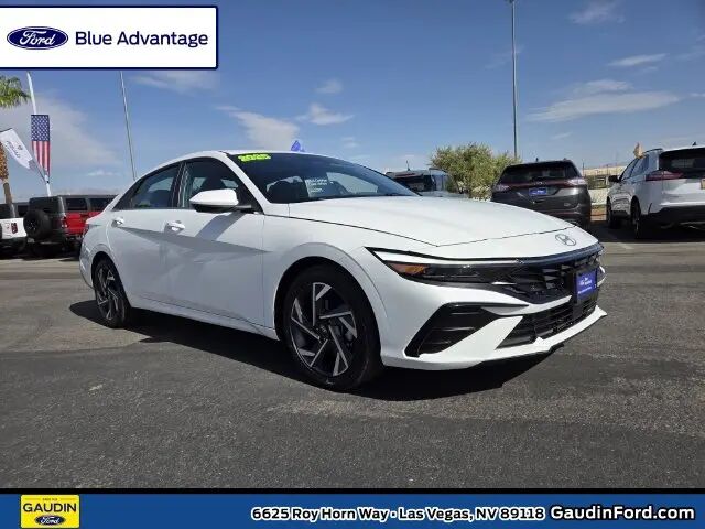 2025 Hyundai ELANTRA SEL Convenience
