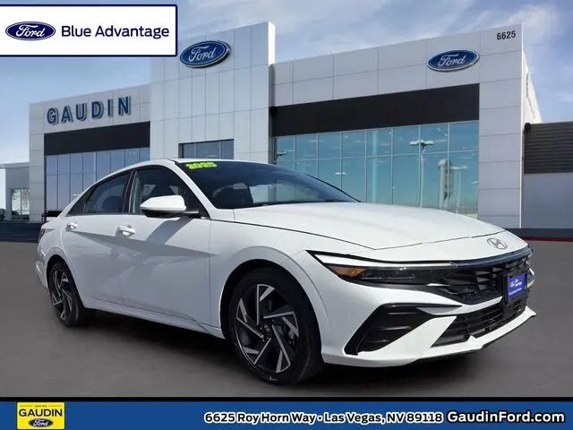 2025 Hyundai ELANTRA SEL Convenience — photo 1 of 42