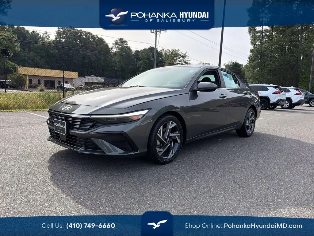 2024 Hyundai ELANTRA SEL — photo 1 of 13