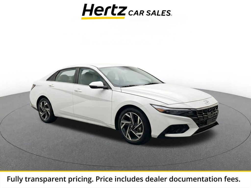 2025 Hyundai Elantra SEL Convenience — photo 1 of 11