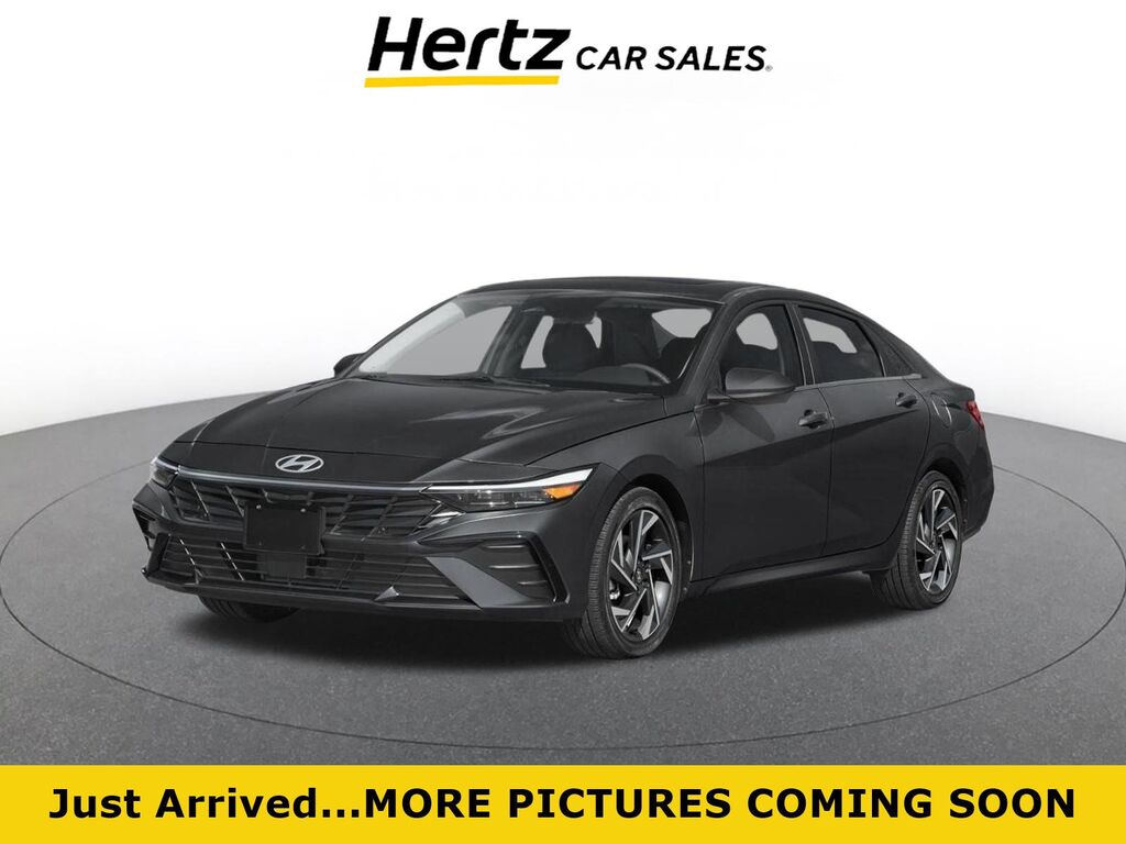 2025 Hyundai Elantra SEL Convenience — photo 1 of 4