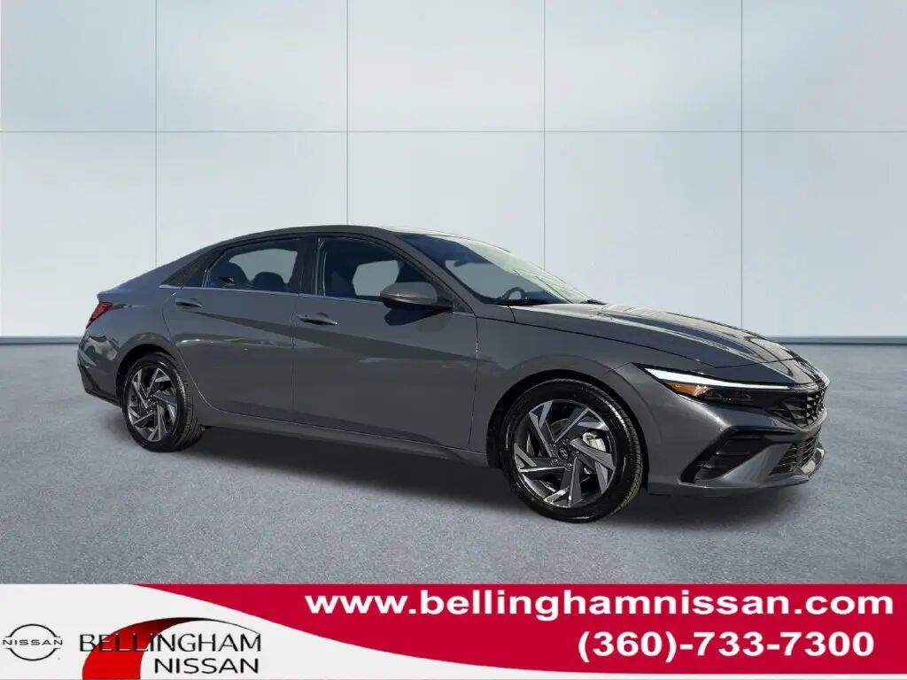 2025 Hyundai ELANTRA SEL Convenience — photo 1 of 13