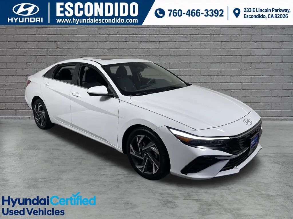 2025 Hyundai ELANTRA SEL Convenience — photo 1 of 13
