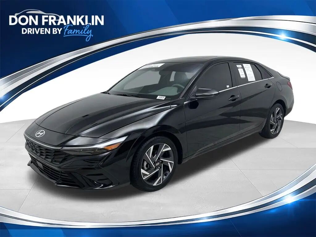 2025 Hyundai ELANTRA SEL Convenience — photo 1 of 39