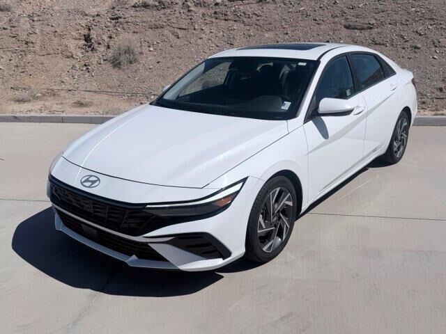 2025 Hyundai ELANTRA SEL Convenience — photo 1 of 13