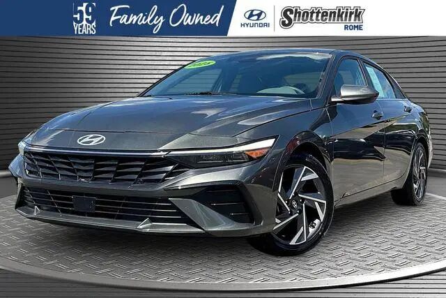 2025 Hyundai ELANTRA SEL Convenience