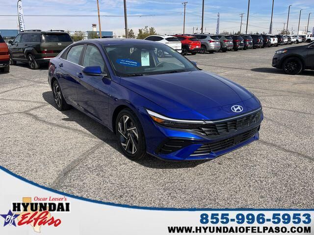 2025 Hyundai ELANTRA SEL Convenience — photo 1 of 26