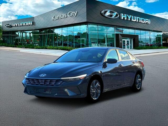 2026 Hyundai ELANTRA SEL Sport Premium — photo 1 of 13