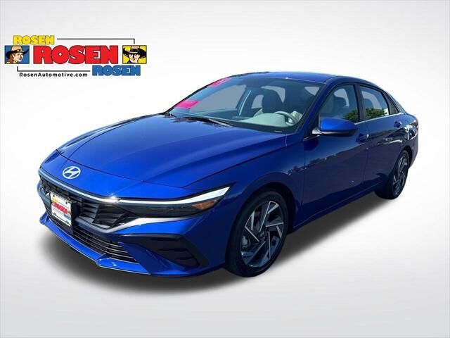 2024 Hyundai ELANTRA SEL — photo 1 of 13