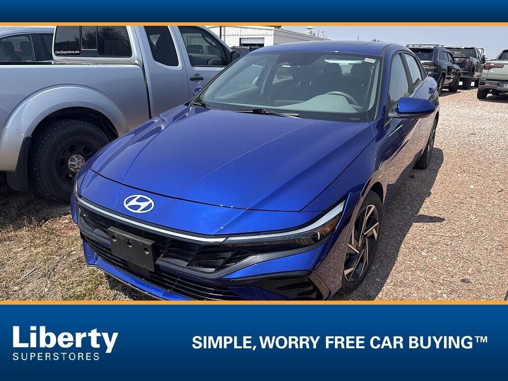 2024 Hyundai ELANTRA SEL — photo 1 of 1
