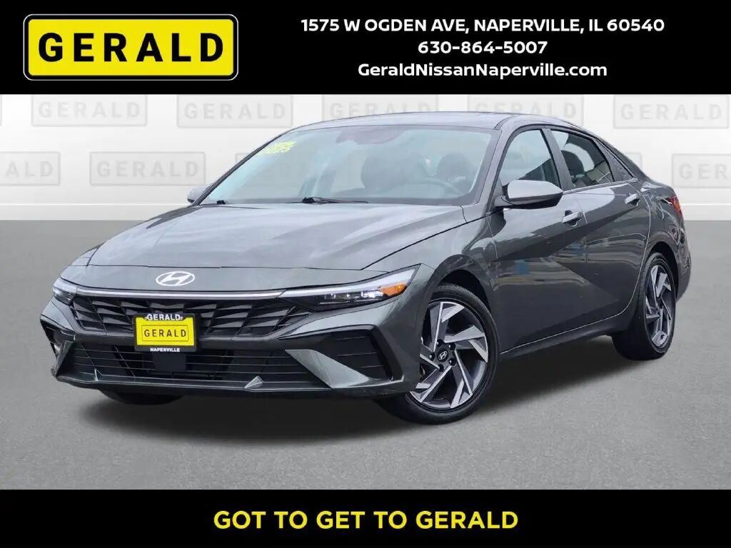 2025 Hyundai ELANTRA SEL Convenience — photo 1 of 13