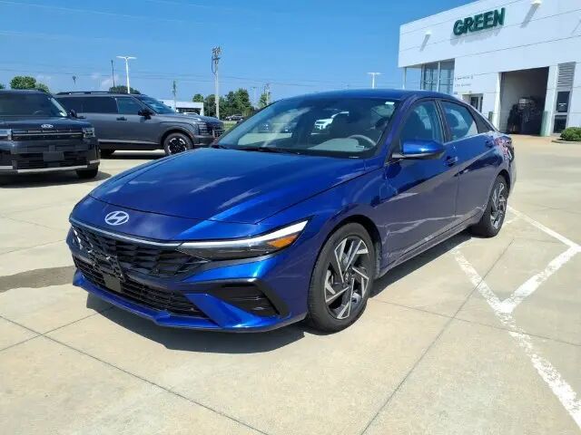 2025 Hyundai ELANTRA SEL Convenience